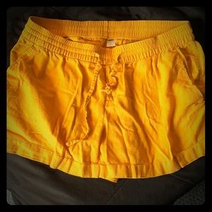 Old Navy Mustard Yellow Stretchy Shorts 🩳